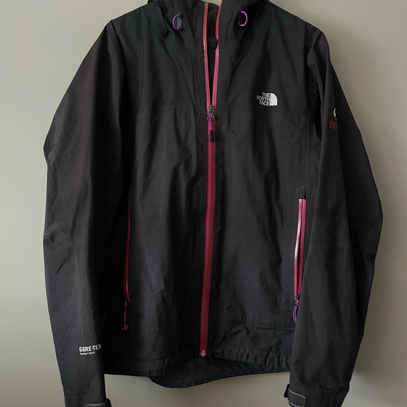The North Face gore-tex jacket - Picture 1 of 7